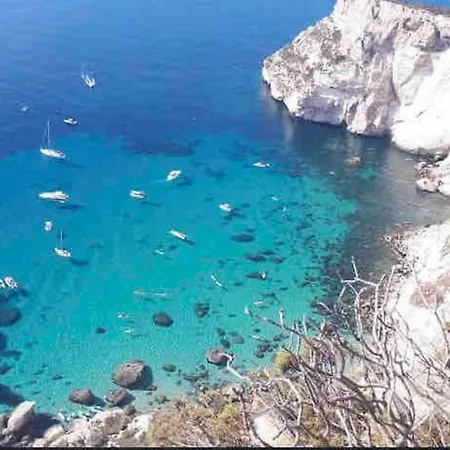 Suite Poetto - 5 Min Form The Beach - Free Park - Wi-Fi - Self Check In - Netflix Quartu SantʼElena Esterno foto
