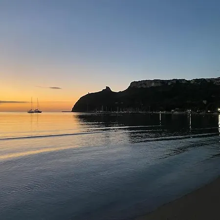 Suite Poetto - 5 Min Form The Beach - Free Park - Wi-Fi - Self Check In - Netflix Quartu SantʼElena Esterno foto