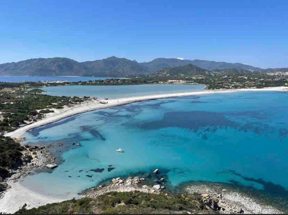 Poetto - 5 Min Form The - Free Park - Wi-fi - Self Check In - Netflix Appartamento *