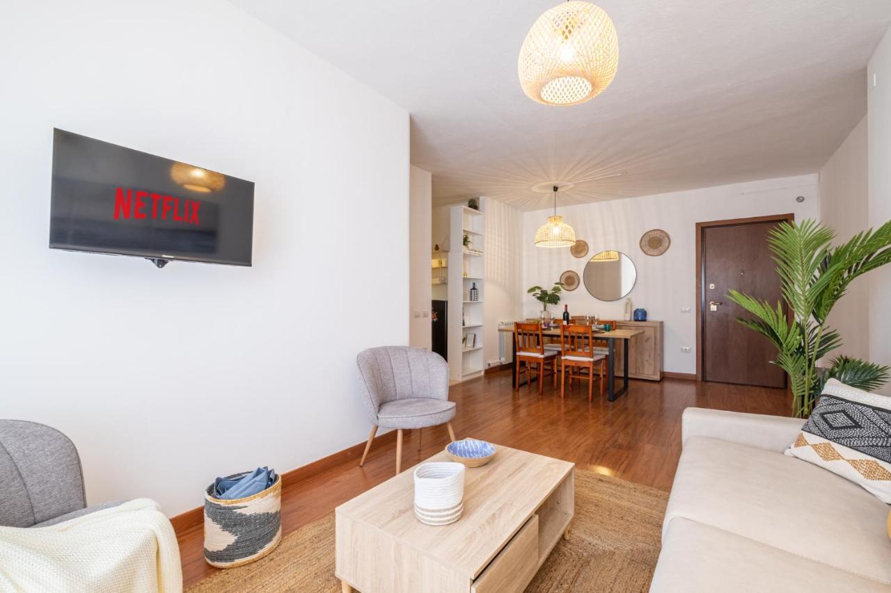 Apartment Poetto - 5 Min Form The - Free Park - Wi-fi - Self Check In - Netflix *