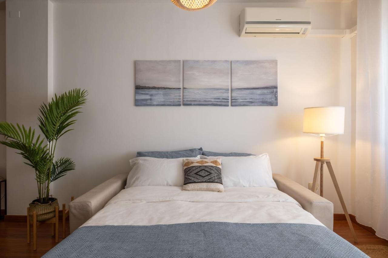 Poetto - 5 Min Form The - Free Park - Wi-fi - Self Check In - Netflix Appartamento *