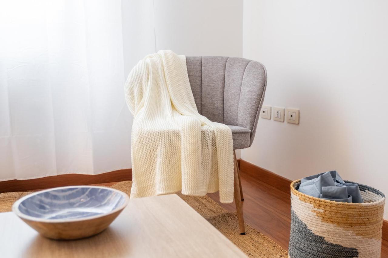 Apartment Poetto - 5 Min Form The - Free Park - Wi-fi - Self Check In - Netflix