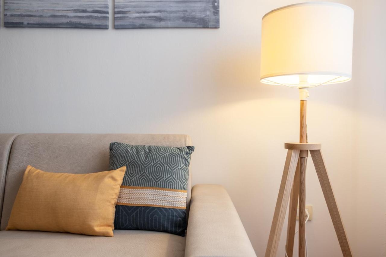Apartment Poetto - 5 Min Form The - Free Park - Wi-fi - Self Check In - Netflix